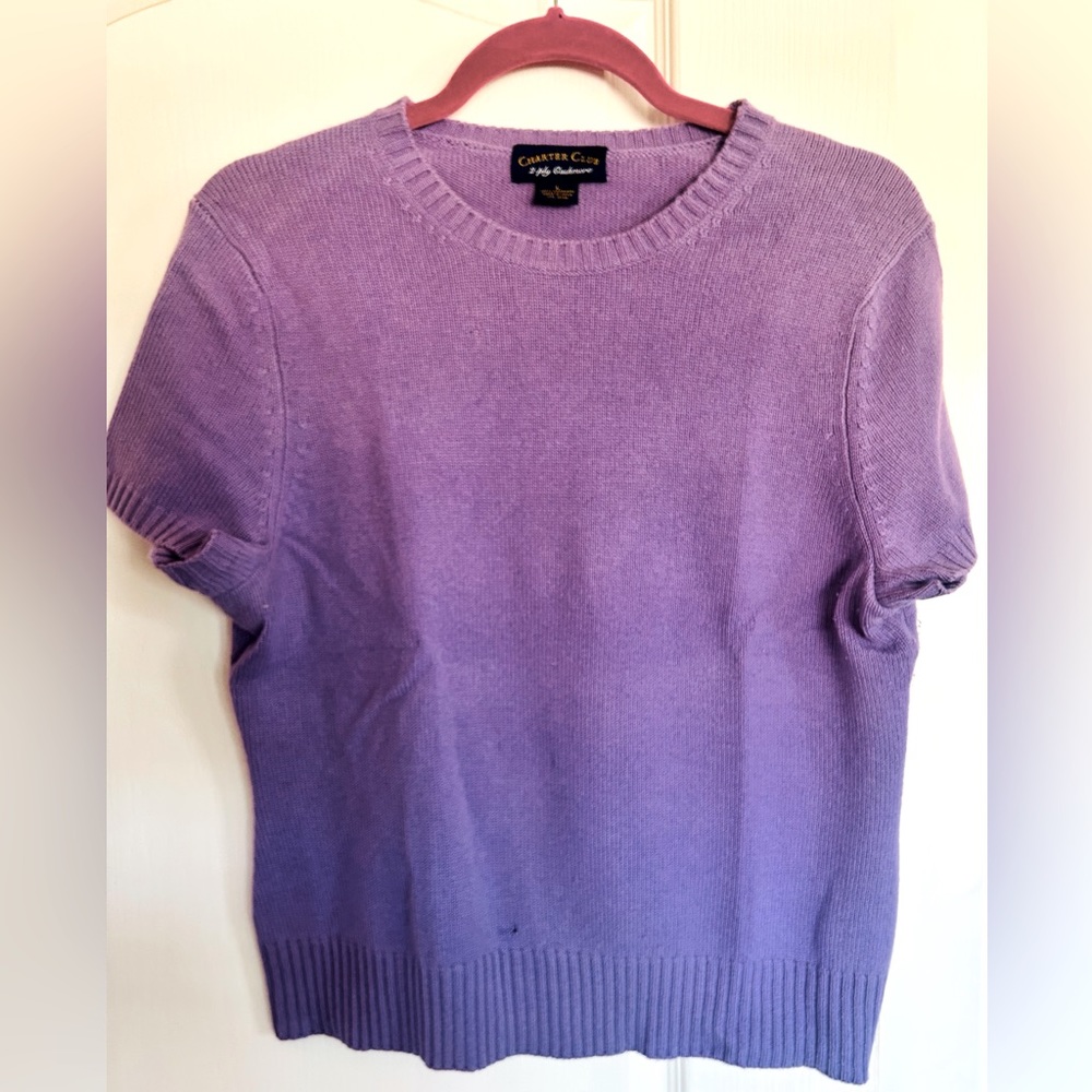 Charter club. Shirt sleeve cashmere sweater in lilac purple color. Size large - Picture 1 of 6